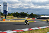 donington-no-limits-trackday;donington-park-photographs;donington-trackday-photographs;no-limits-trackdays;peter-wileman-photography;trackday-digital-images;trackday-photos